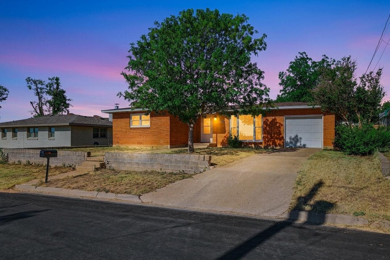 Single Family Residence at 3205 Cherry Street