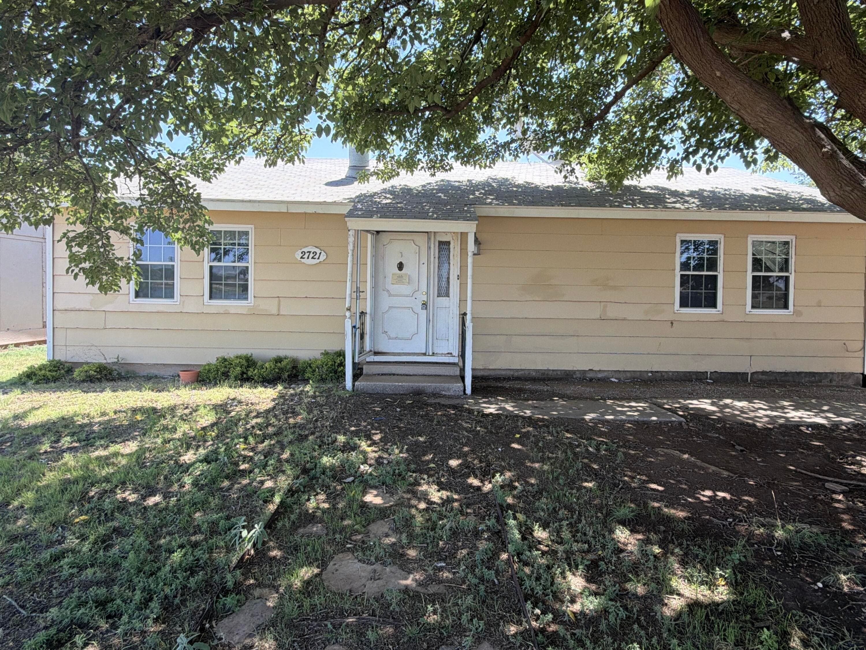 Single Family Residence at 2721 91st Street