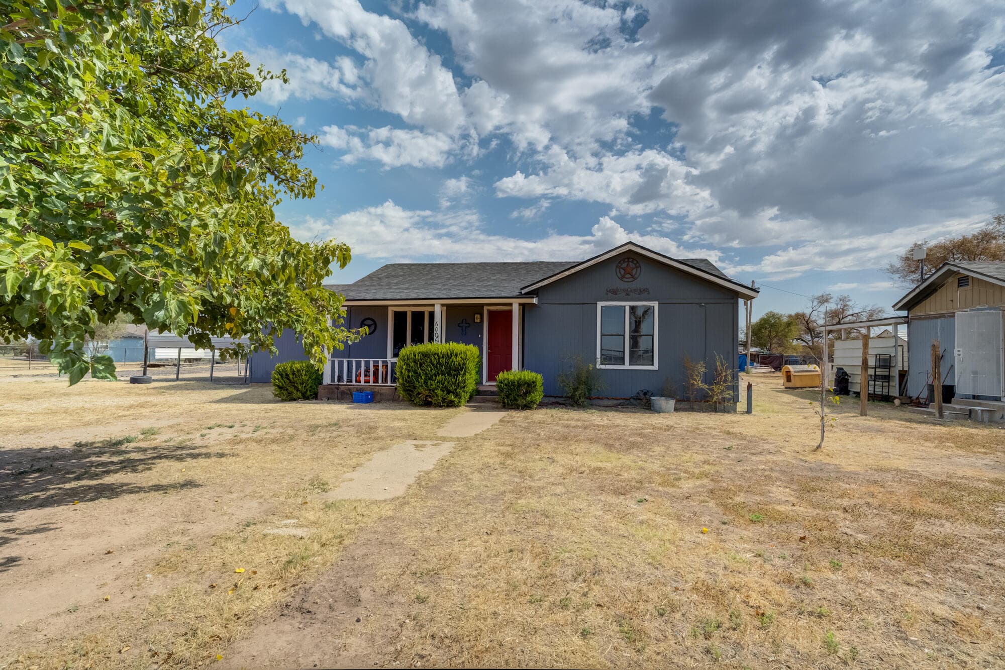 Single Family Residence at 6006 E County Road 6300