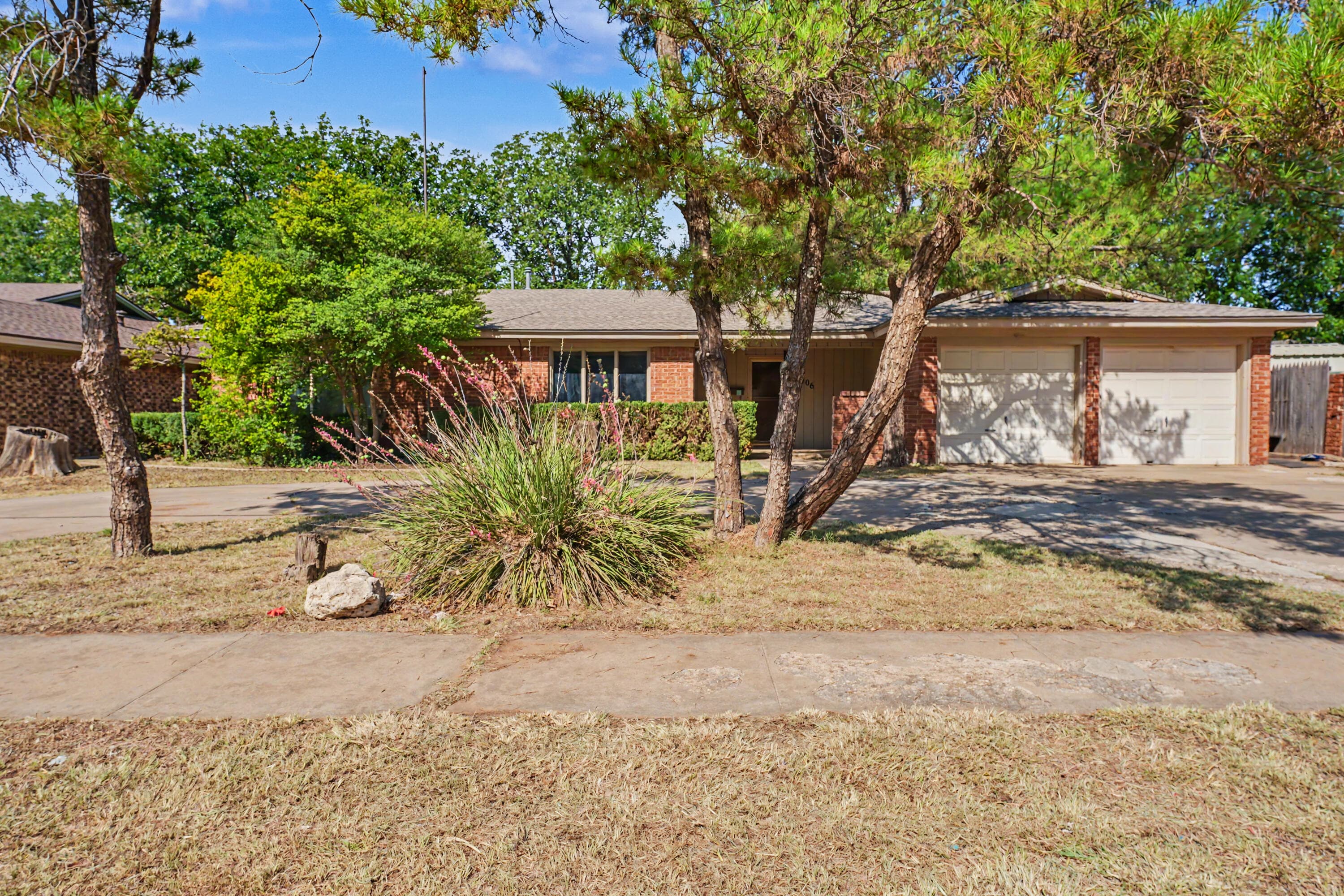 Single Family Residence at 7006 Memphis Avenue