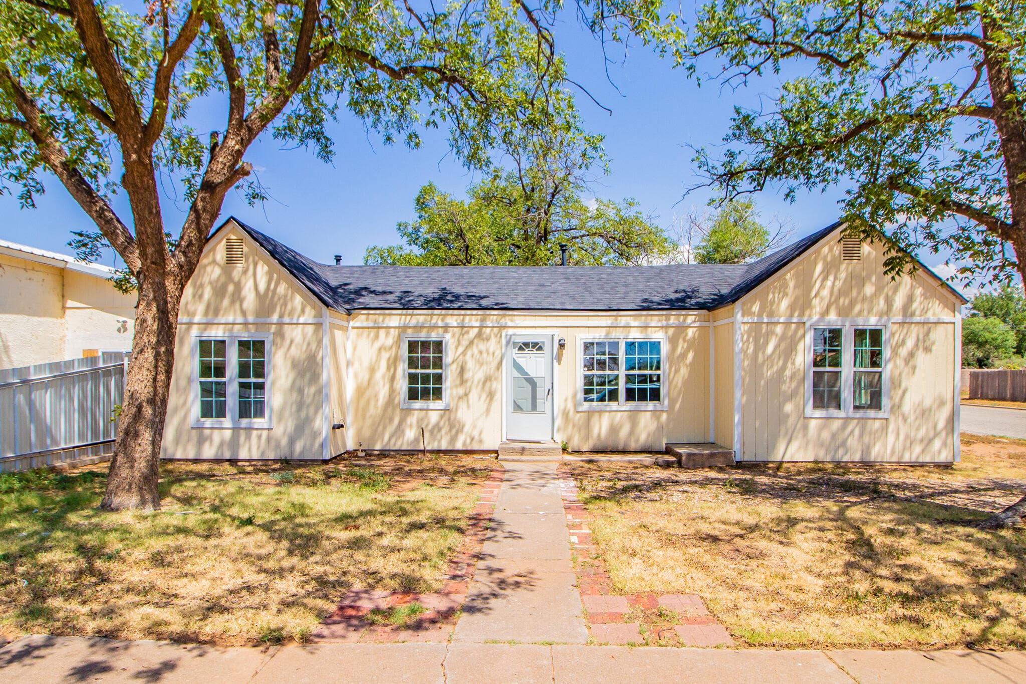 Single Family Residence at 1501 8th Street