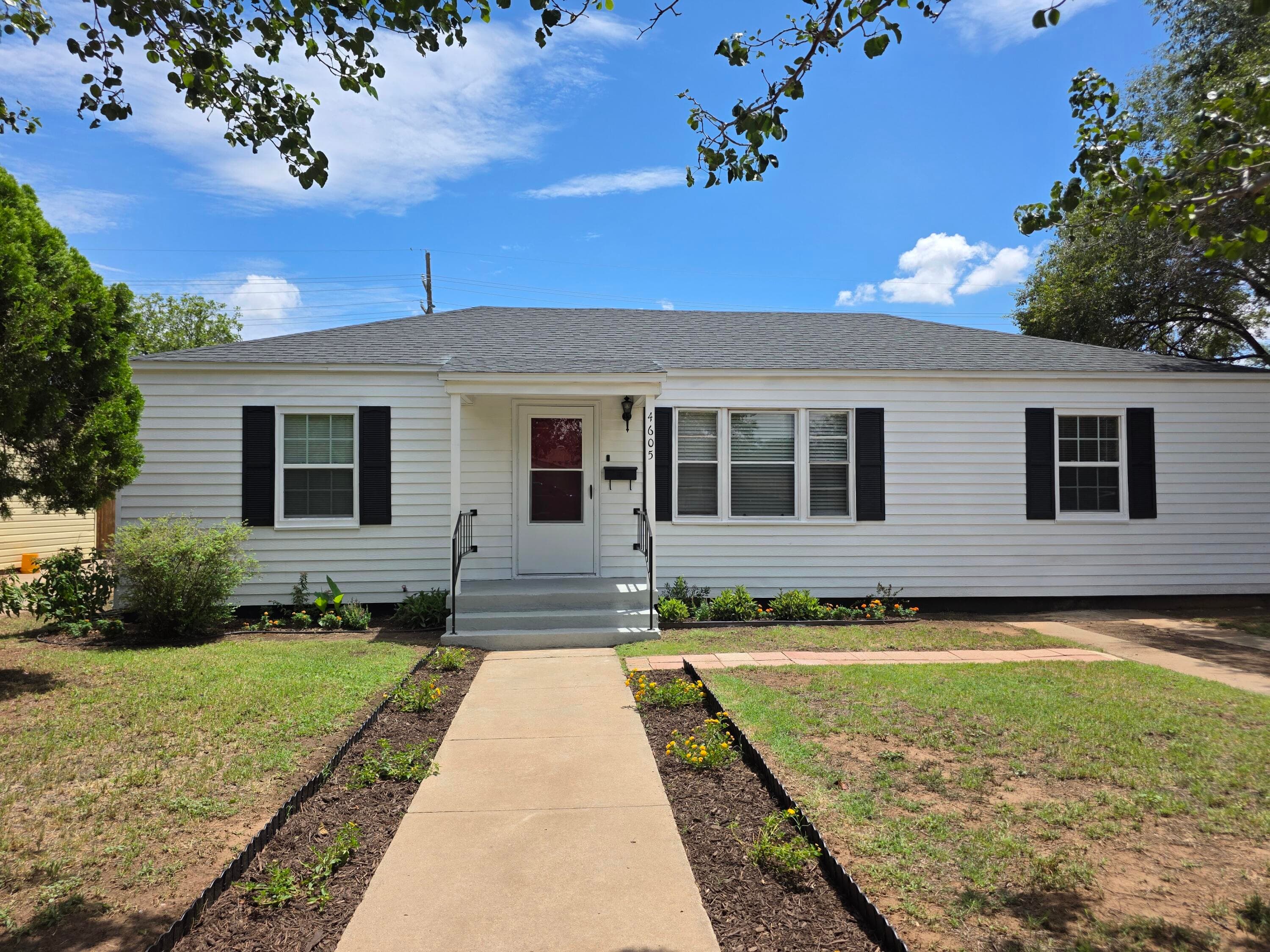 Single Family Residence at 4605 32nd Street