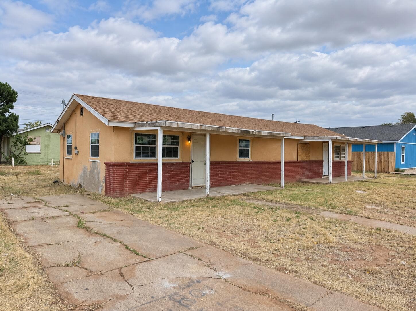 Duplex at 2918 Duke Street