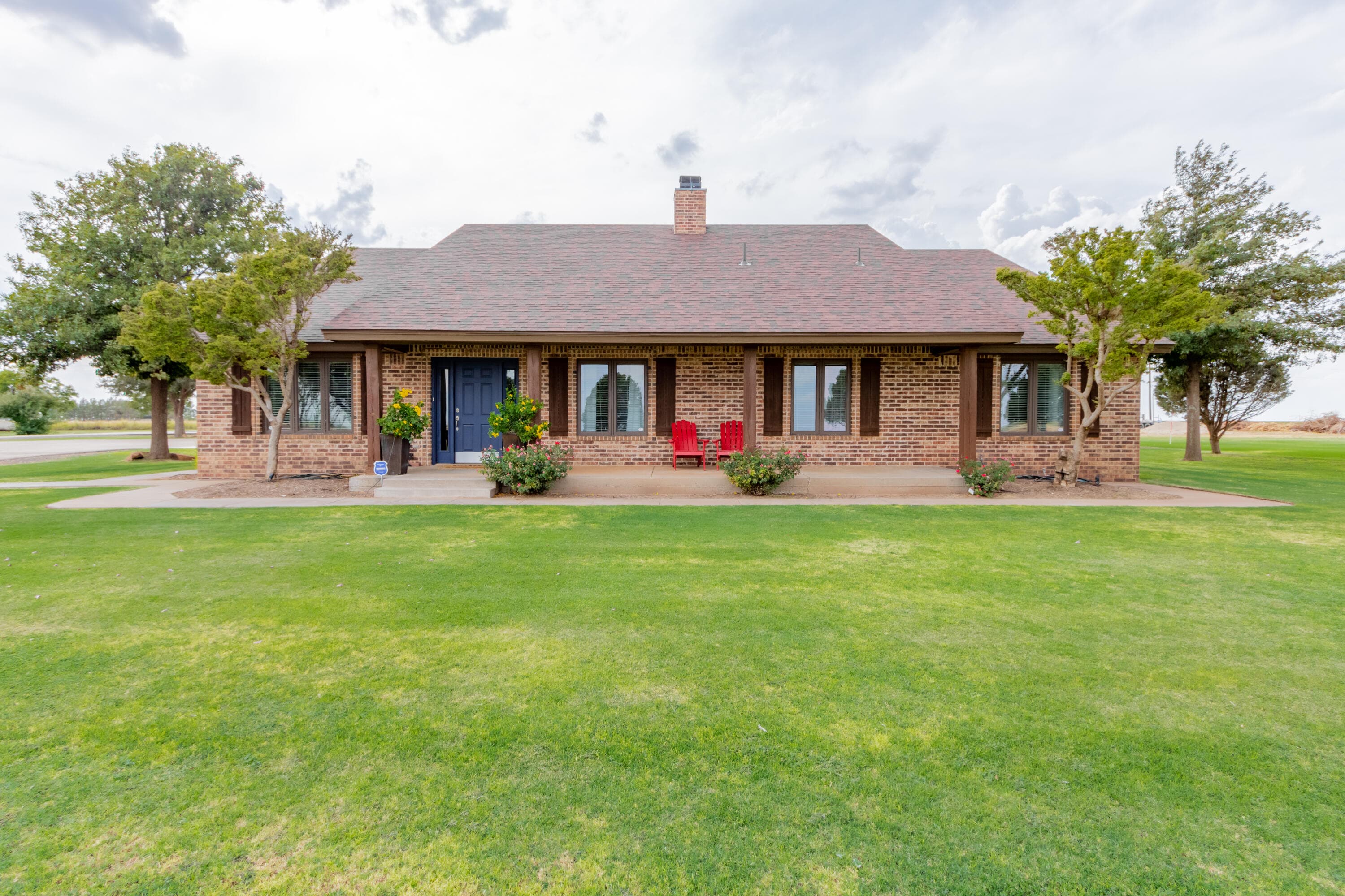 Single Family Residence at 660 U.S. 87