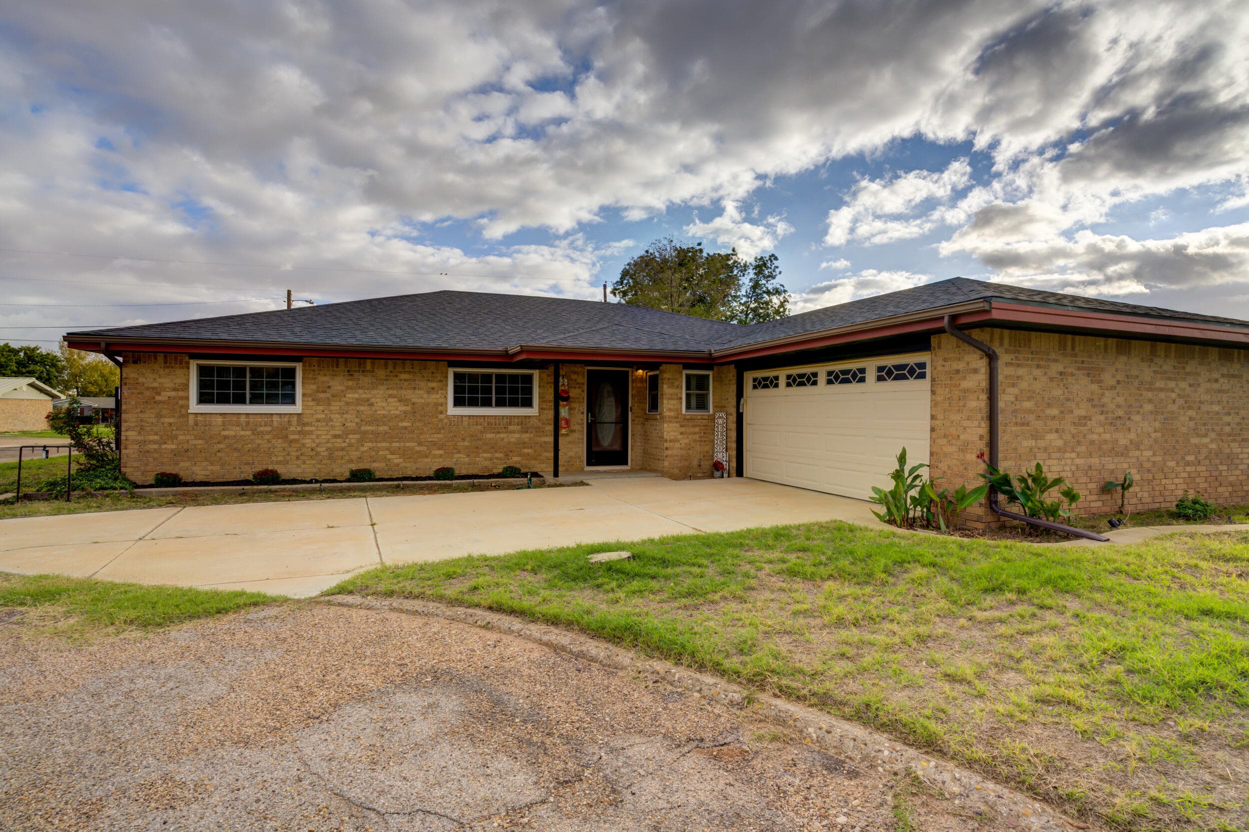 Single Family Residence at 1410 2nd Street