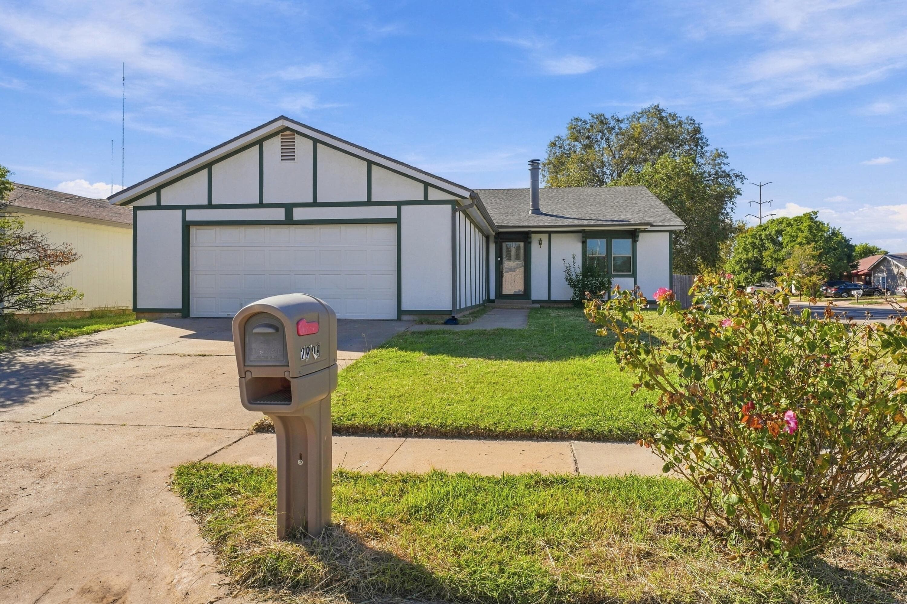 Single Family Residence at 2909 94th Street