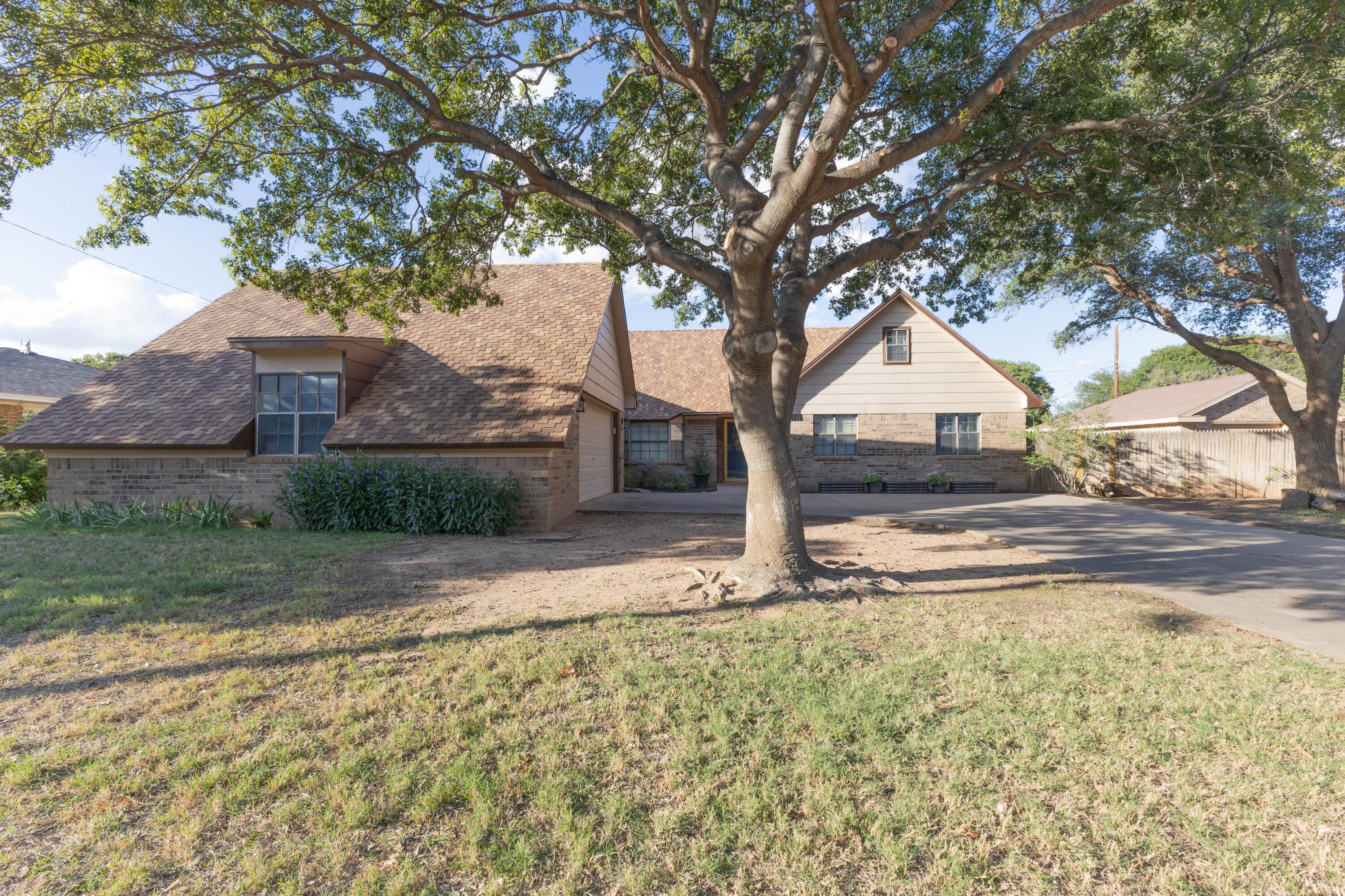 Single Family Residence at 1411 6th Street