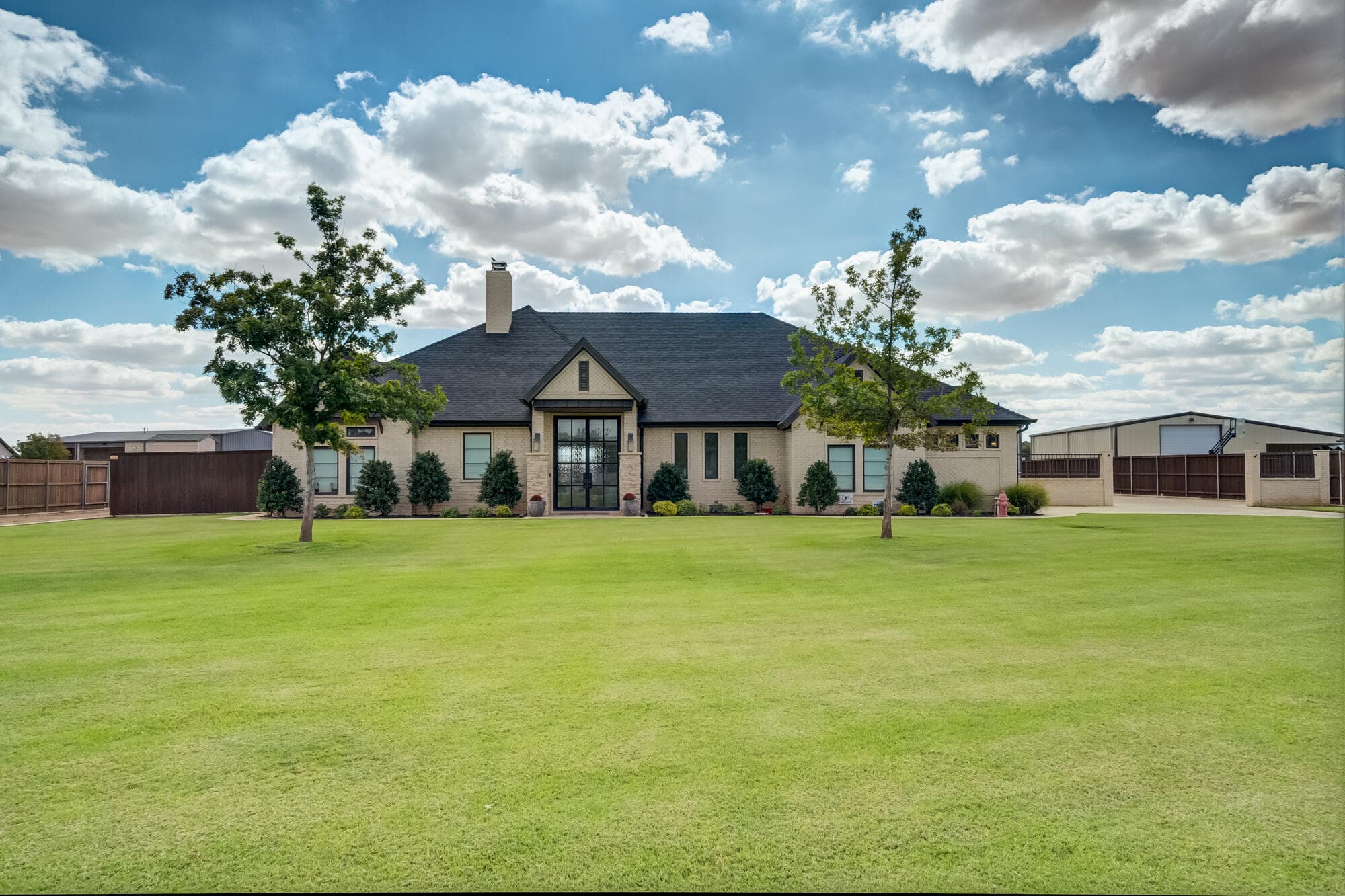 Single Family Residence at 5103 County Road 7630