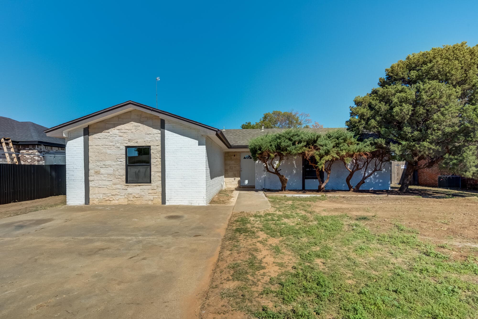 Single Family Residence at 312 E 16th Street