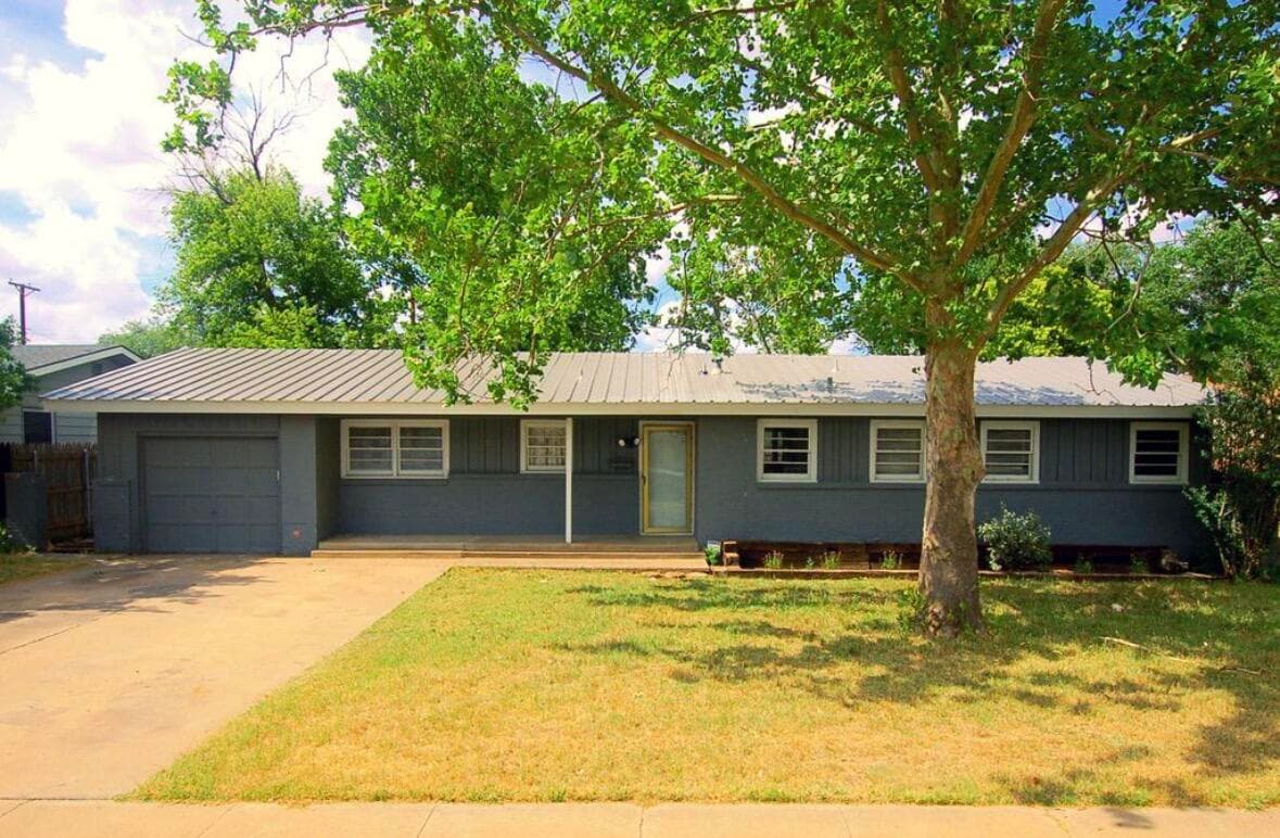 Single Family Residence at 3114 40th Street