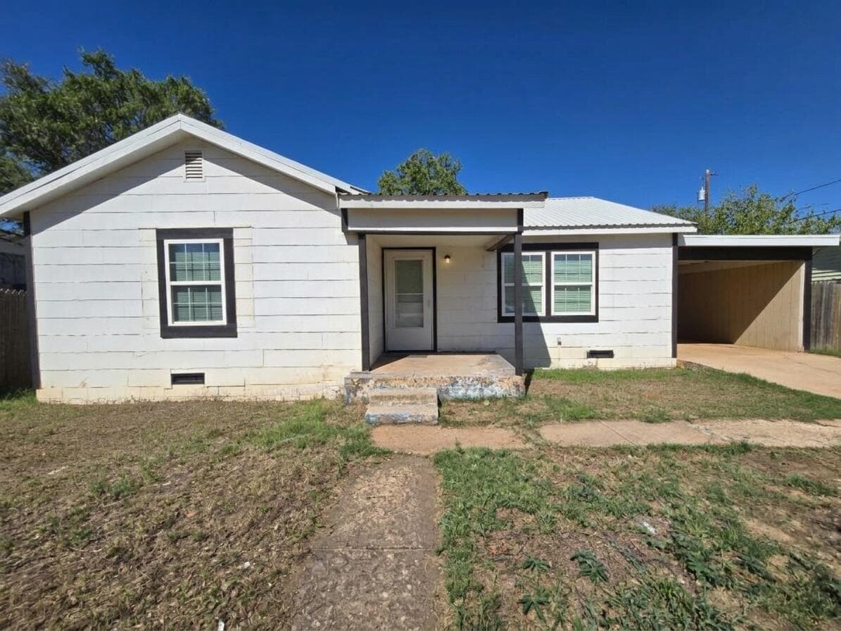 Single Family Residence at 1404 S 14th Street