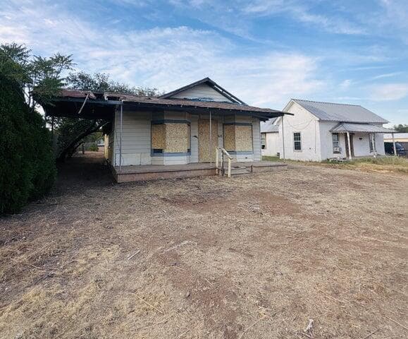 Single Family Residence at 510 W 19th Street