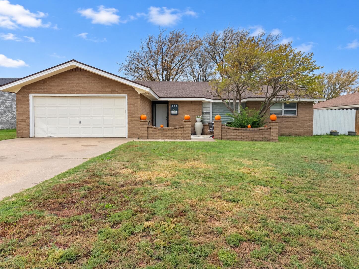 Single Family Residence at 104 Holly Circle