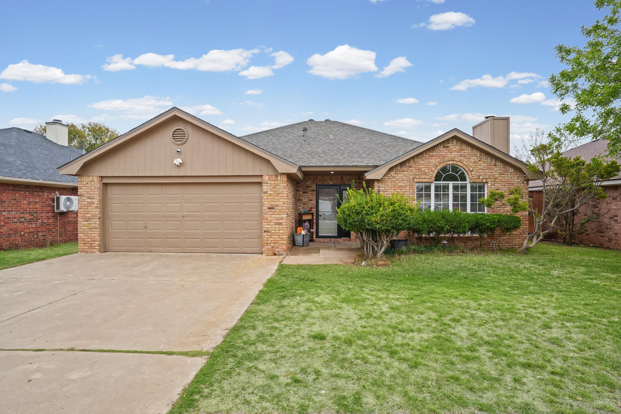 Single Family Residence at 2803 87th Street